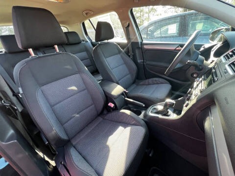 2012 Volkswagen Golf Base - Photo 13