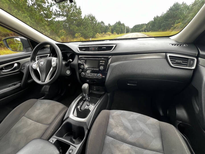 2016 Nissan Rogue S - Photo 12