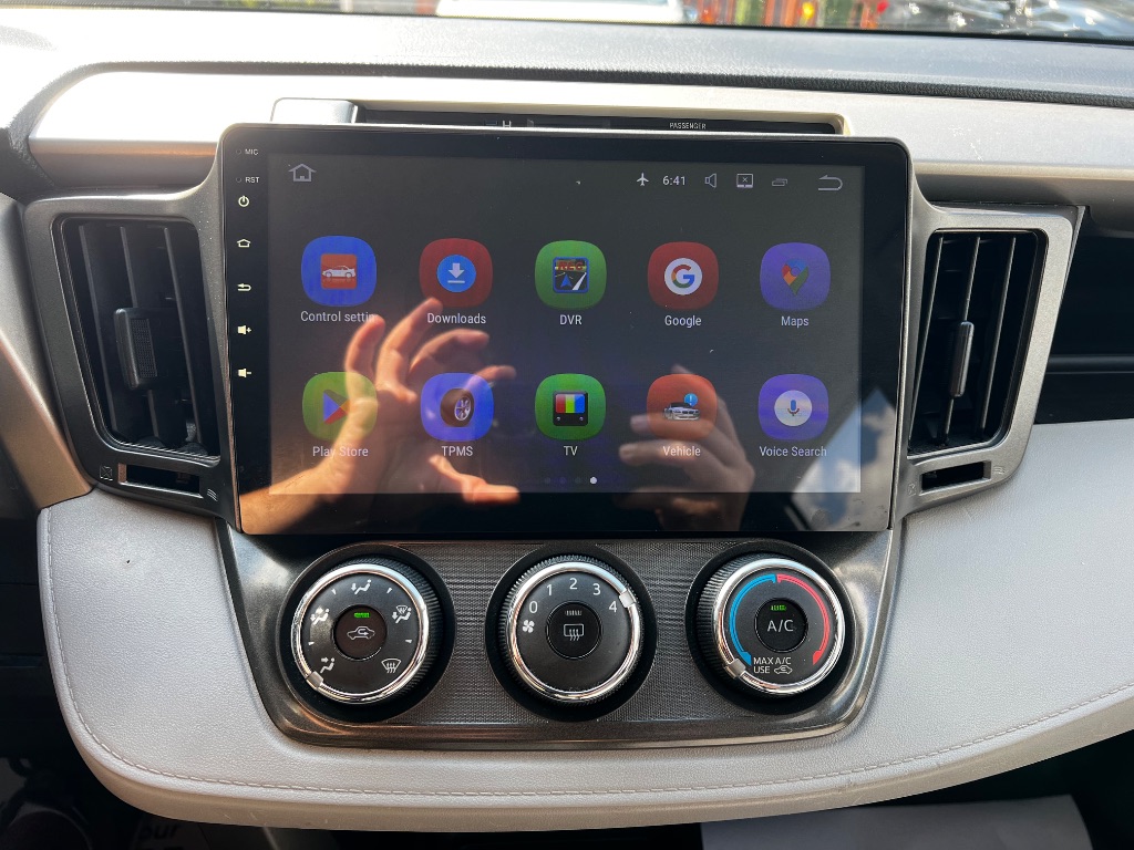 2014 Toyota RAV4 LE - Photo 23