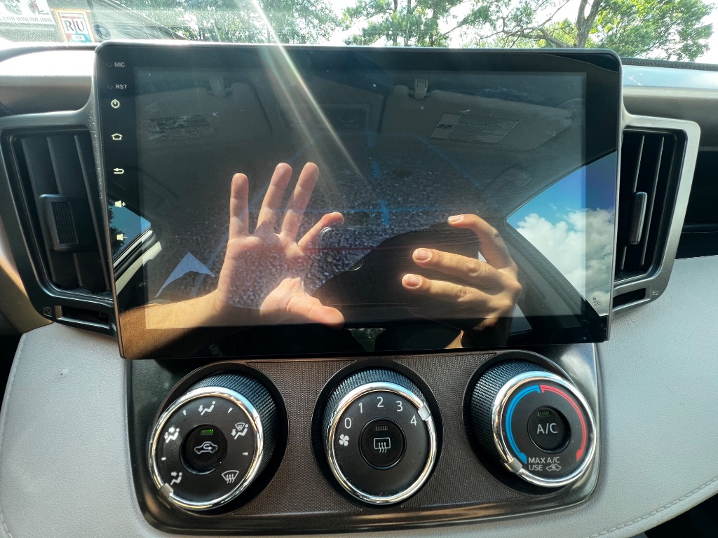 2014 Toyota RAV4 LE - Photo 18