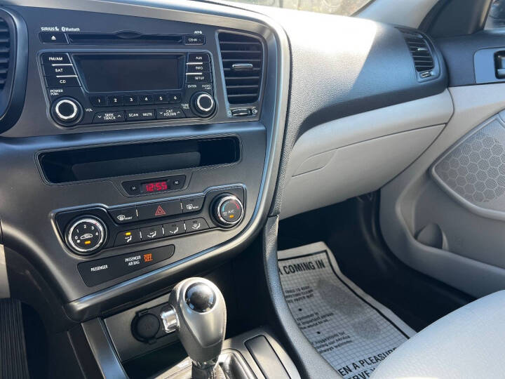 2013 Kia Optima LX - Photo 22