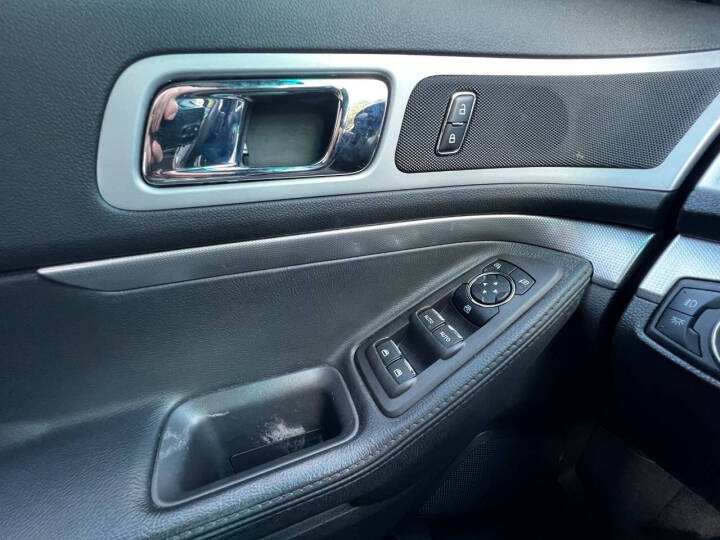 2015 Ford Explorer XLT - Photo 20