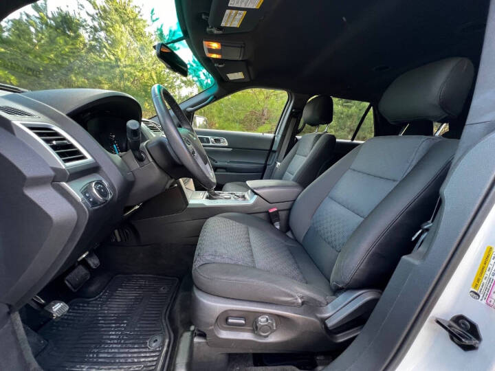 2015 Ford Explorer XLT - Photo 9