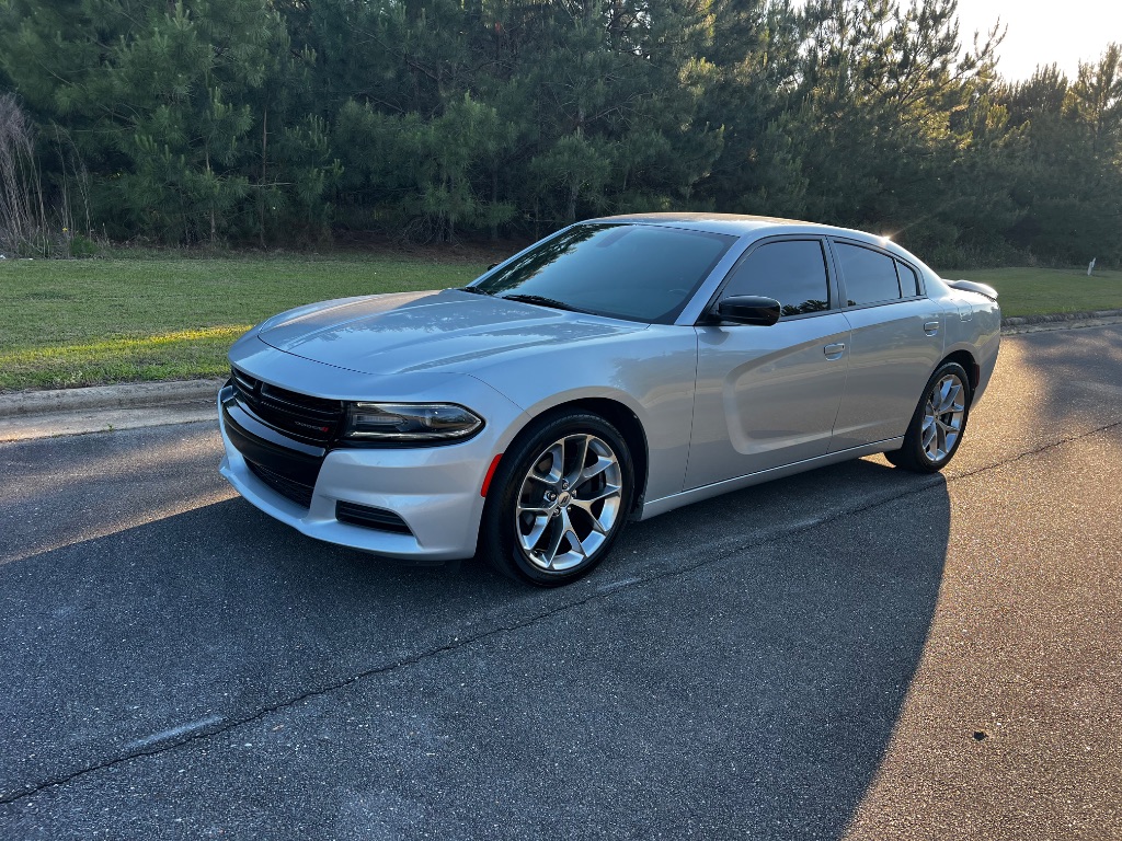 2019 Dodge Charger SXT's photo