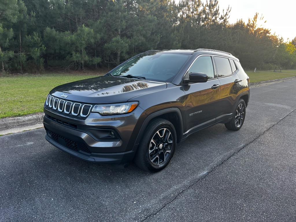 2022 Jeep Compass Latitude's photo